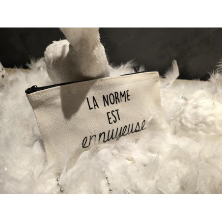 trousse "la norme est ennuyeuse"