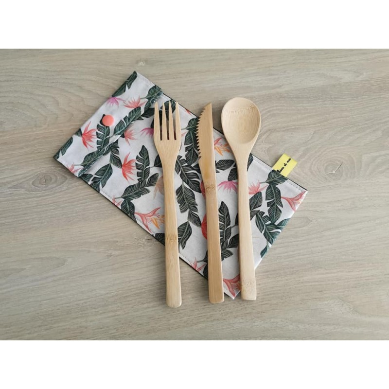 Set en bambou + pochette