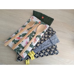 Set en bambou + pochette
