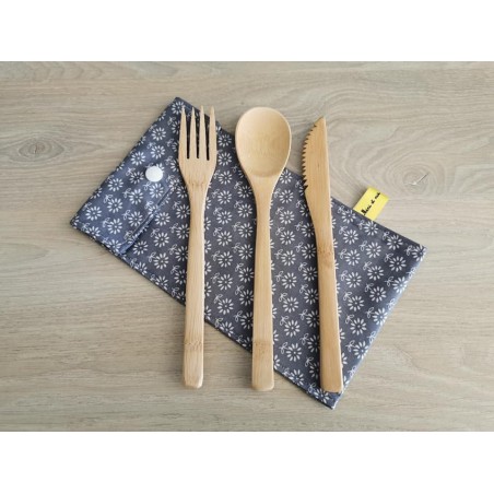 Set en bambou + pochette